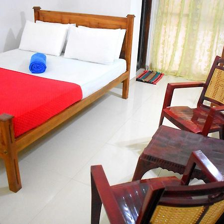 Lion Rest Hotel Anuradhapura Bagian luar foto