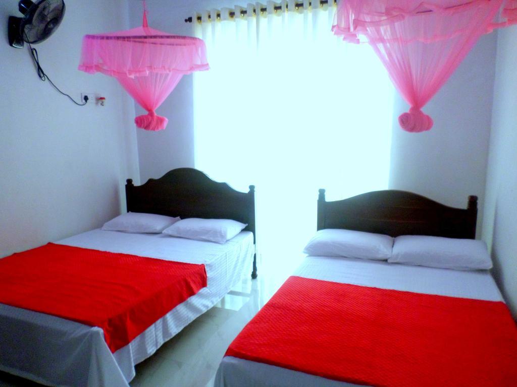 Lion Rest Hotel Anuradhapura Bagian luar foto