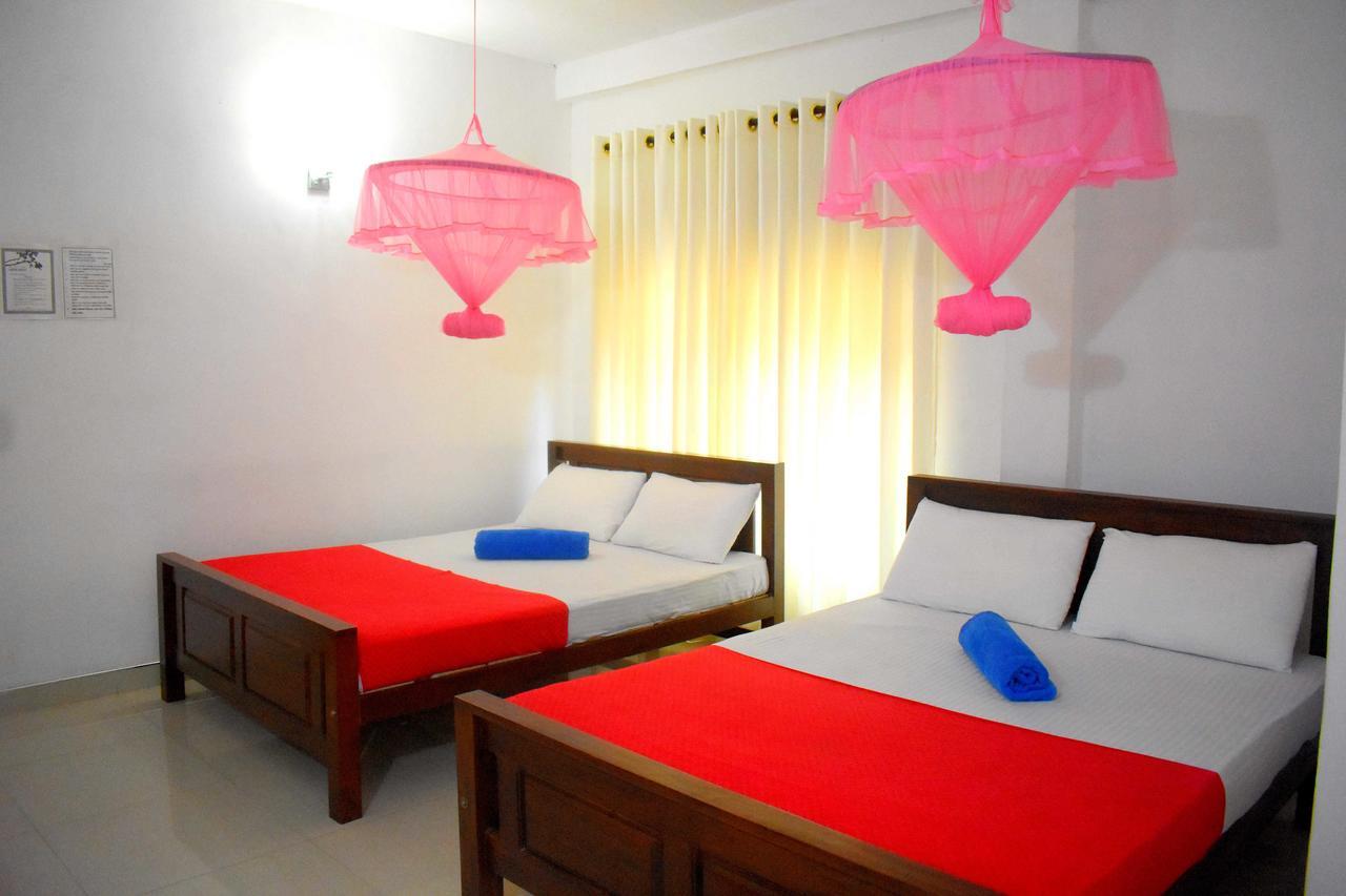 Lion Rest Hotel Anuradhapura Bagian luar foto