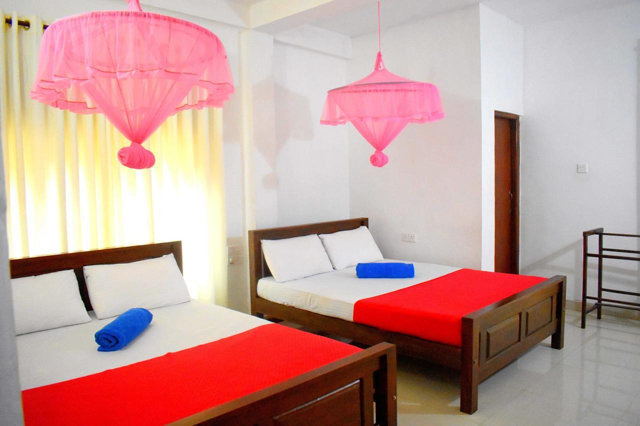 Lion Rest Hotel Anuradhapura Bagian luar foto