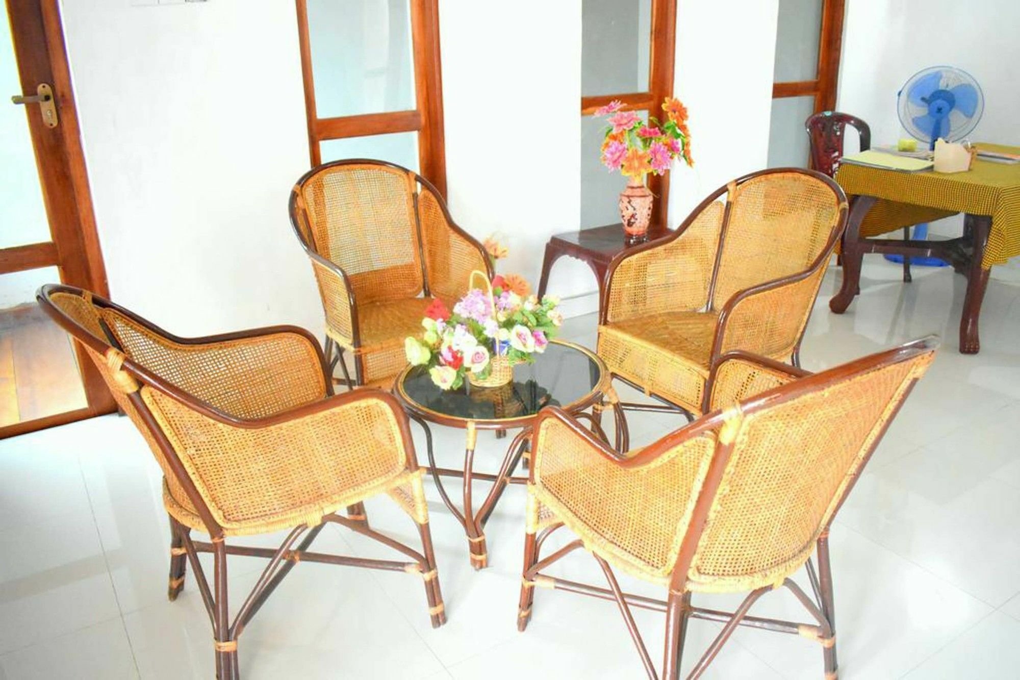 Lion Rest Hotel Anuradhapura Bagian luar foto